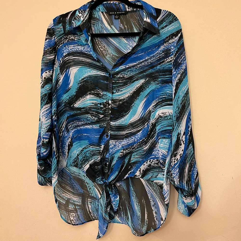 Zac & Rachel front tie blouse 🦋💙